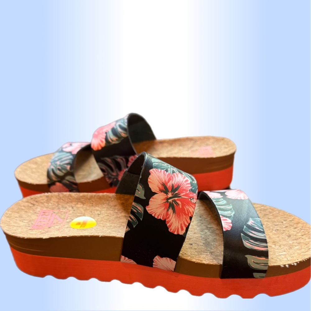 NWT (no box) Reef Platform Sandals - Size 8 - Picture 2 of 4